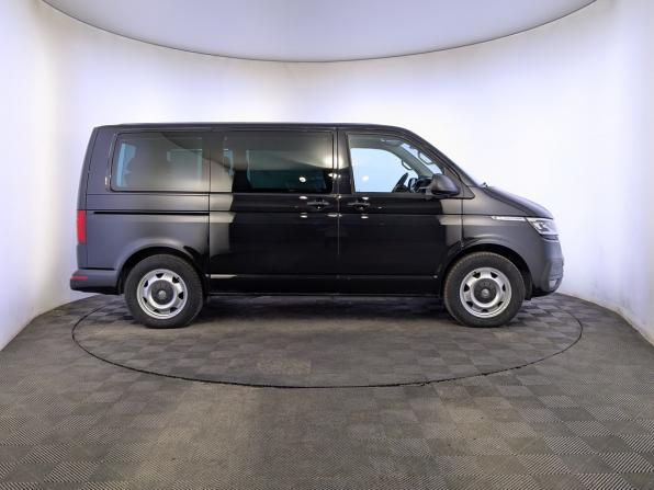 Volkswagen Multivan T6 Рестайлинг с пробегом 2021 года, цена 5 350 000 рублей, 94113 км, минивэн, Автокод Объявления