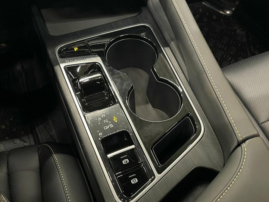 FAW Bestune B70 I Рестайлинг Москва  - изображение 12