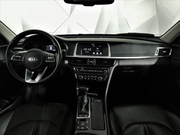 Kia Optima IV Рестайлинг с пробегом 2018 года, цена 1 595 950 рублей, 119271 км, седан, Автокод Объявления