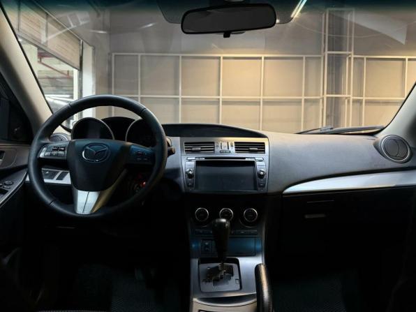 Mazda 3 II (BL) Рестайлинг с пробегом 2012 года, цена 927 000 рублей, 198500 км, седан, Автокод Объявления