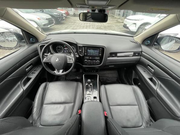Mitsubishi Outlander III Рестайлинг 2 с пробегом 2017 года, цена 1 999 000 рублей, 138780 км, внедорожник, Автокод Объявления