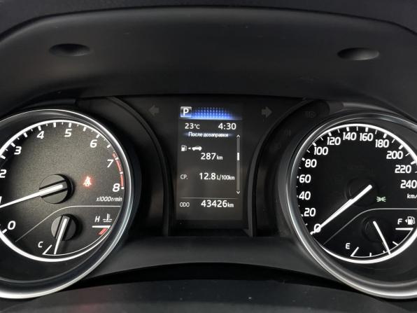 Toyota Camry VIII (XV70) Рестайлинг с пробегом 2021 года, цена 3 450 000 рублей, 43418 км, седан, Автокод Объявления