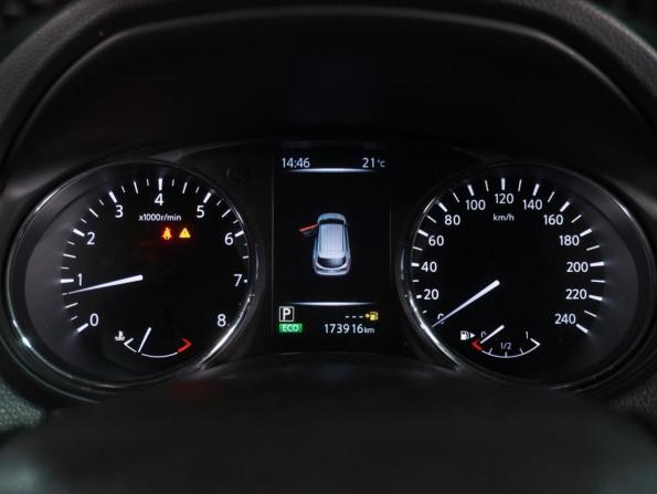 Nissan Qashqai II с пробегом 2018 года, цена 1 499 000 рублей, 173916 км, внедорожник, Автокод Объявления