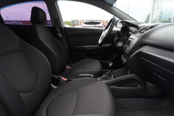 Kia Rio III Рестайлинг с пробегом 2015 года, цена 985 000 рублей, 169133 км, седан, Автокод Объявления