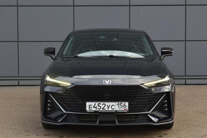 Changan UNI-V I с пробегом 2024 года, цена 2 319 000 рублей, 14000 км, лифтбек, Автокод Объявления