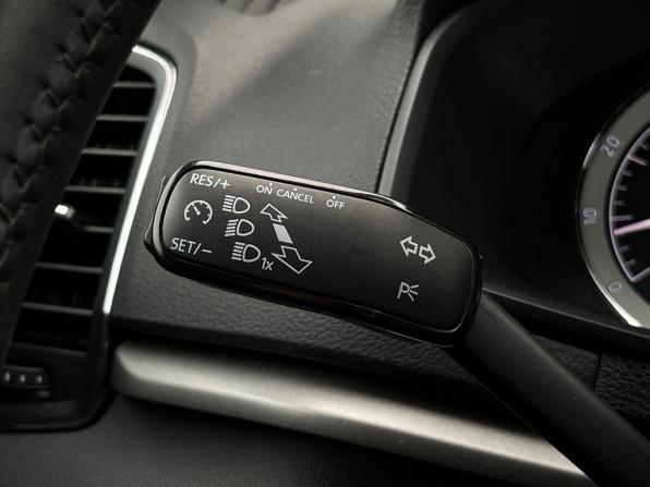 Skoda Karoq I с пробегом 2021 года, цена 2 595 700 рублей, 86788 км, внедорожник, Автокод Объявления