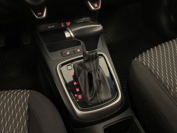 Kia Rio IV с пробегом 2018 года, цена 1 059 000 рублей, 182768 км, седан, Автокод Объявления