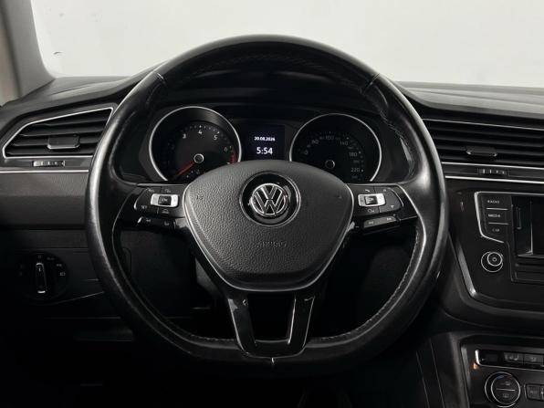 Volkswagen Tiguan II с пробегом 2017 года, цена 1 799 200 рублей, 119949 км, внедорожник, Автокод Объявления