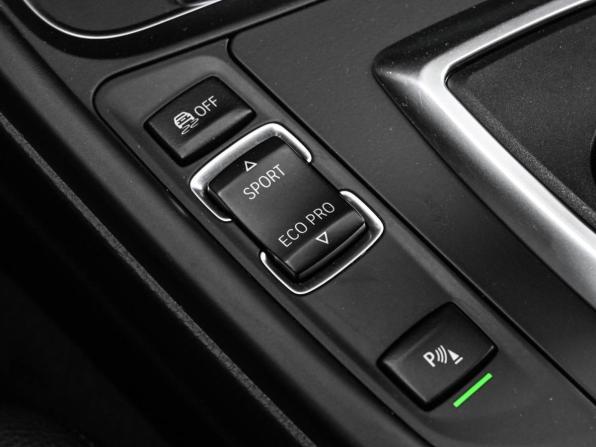 BMW 3 серии VI (F3x) Рестайлинг с пробегом 2015 года, цена 2 254 000 рублей, 181037 км, седан, Автокод Объявления