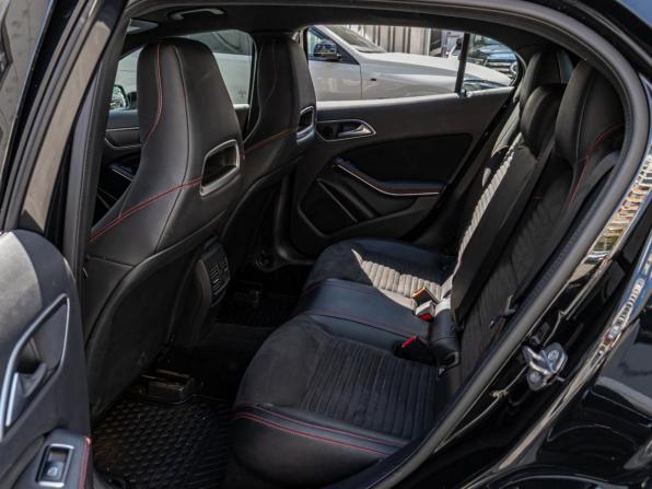 Mercedes-Benz GLA I (X156) Рестайлинг с пробегом 2019 года, цена 2 990 000 рублей, 26963 км, внедорожник, Автокод Объявления