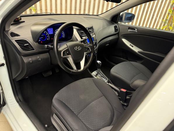 Hyundai Solaris I с пробегом 2013 года, цена 785 000 рублей, 187000 км, хэтчбек, Автокод Объявления