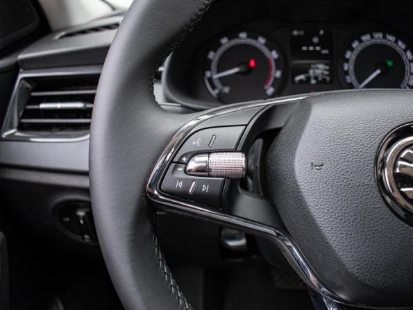 Skoda Rapid II с пробегом 2021 года, цена 1 498 000 рублей, 107097 км, лифтбек, Автокод Объявления