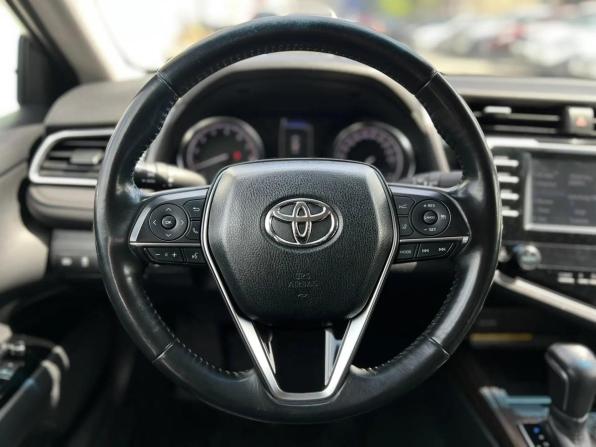 Toyota Camry VIII (XV70) с пробегом 2019 года, цена 2 699 000 рублей, 130776 км, универсал, Автокод Объявления