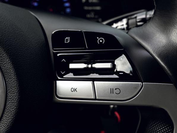 Hyundai Elantra VII (CN7) с пробегом 2021 года, цена 1 849 000 рублей, 127975 км, седан, Автокод Объявления