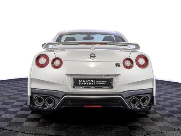 Nissan GT-R I Рестайлинг 3 с пробегом 2017 года, цена 17 000 000 рублей, 2136 км, купе, Автокод Объявления