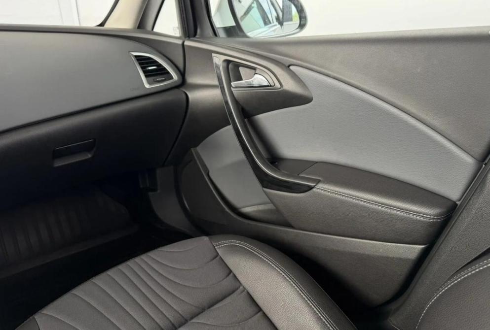 Opel Astra J Рестайлинг Киров  - изображение 15