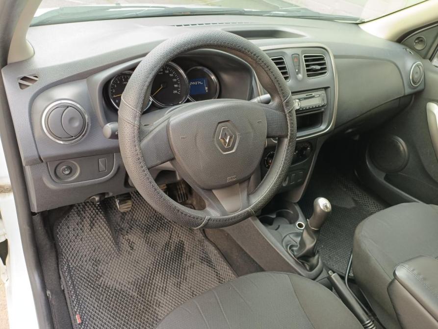 Renault Logan II Санкт-Петербург  - изображение 9