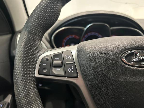 Lada (ВАЗ) Vesta I с пробегом 2018 года, цена 1 019 000 рублей, 135000 км, универсал, Автокод Объявления