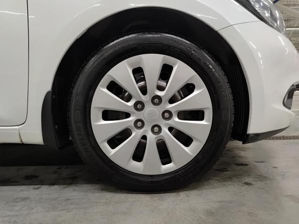Kia Ceed II с пробегом 2015 года, цена 1 228 000 рублей, 151062 км, хэтчбек, Автокод Объявления
