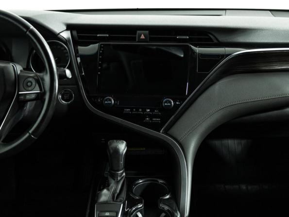 Toyota Camry VIII (XV70) с пробегом 2018 года, цена 2 399 585 рублей, 216000 км, седан, Автокод Объявления