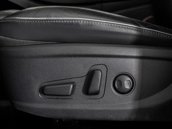 Hyundai Santa Fe IV Рестайлинг с пробегом 2023 года, цена 3 799 000 рублей, 93210 км, внедорожник, Автокод Объявления