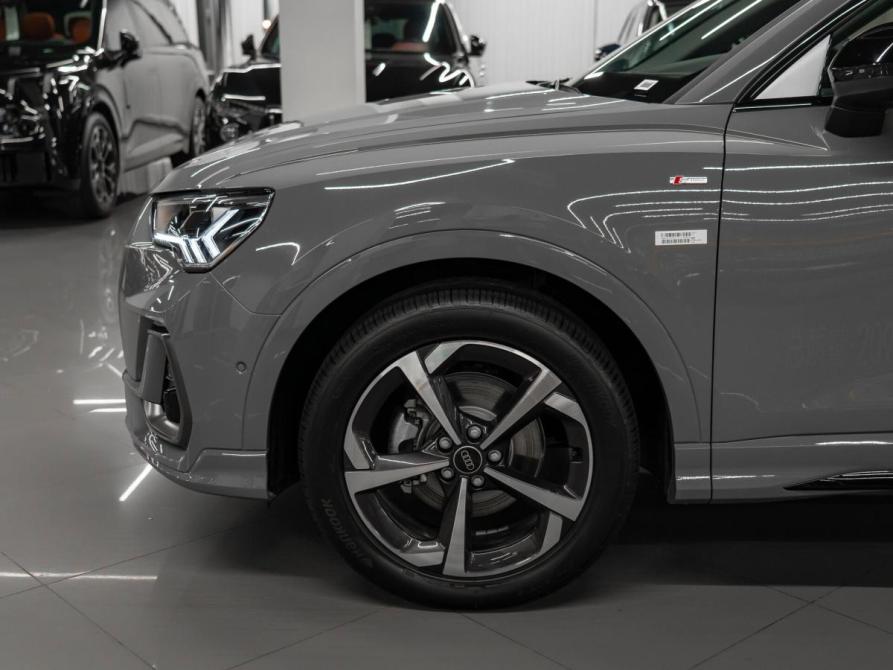 Audi Q3 II (F3) Москва  - изображение 9