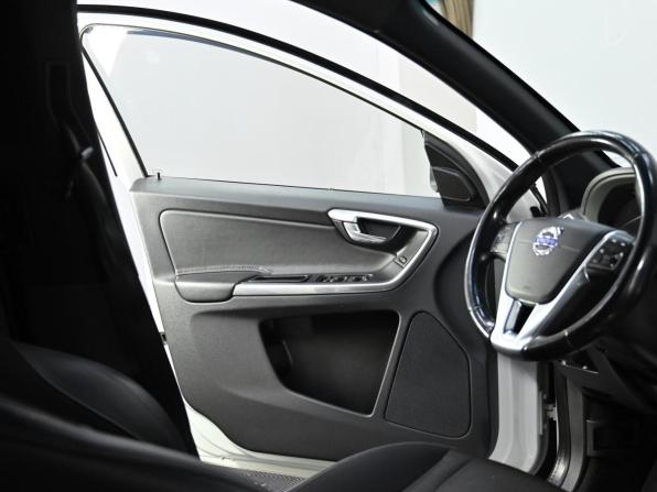 Volvo XC60 I Рестайлинг с пробегом 2015 года, цена 1 449 000 рублей, 219000 км, внедорожник, Автокод Объявления