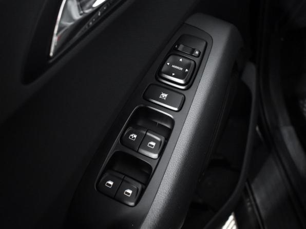 Hyundai ix35 II Рестайлинг с пробегом 2022 года, цена 2 399 000 рублей, 32356 км, внедорожник, Автокод Объявления
