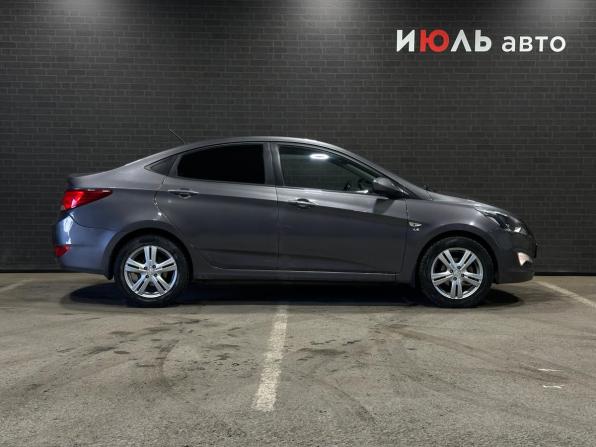 Hyundai Solaris I Рестайлинг с пробегом 2015 года, цена 1 100 000 рублей, 120440 км, седан, Автокод Объявления