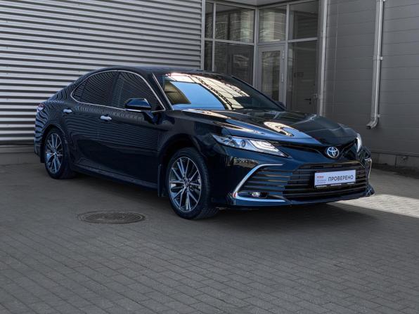 Toyota Camry VIII (XV70) Рестайлинг с пробегом 2023 года, цена 3 298 000 рублей, 27000 км, седан, Автокод Объявления