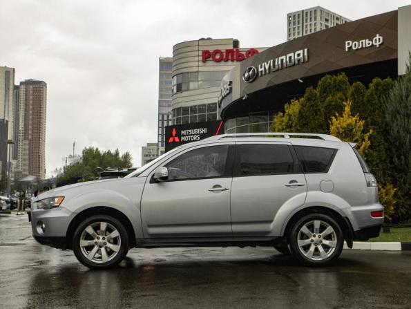 Mitsubishi Outlander II Рестайлинг с пробегом 2009 года, цена 1 088 000 рублей, 124215 км, внедорожник, Автокод Объявления