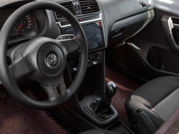 Volkswagen Polo V с пробегом 2010 года, цена 435 000 рублей, 202582 км, седан, Автокод Объявления