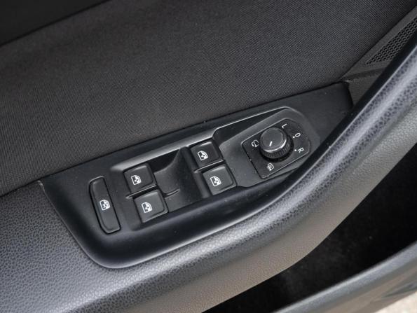Volkswagen Passat B8 с пробегом 2015 года, цена 1 670 000 рублей, 195770 км, седан, Автокод Объявления