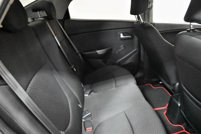 Kia Rio III Рестайлинг с пробегом 2016 года, цена 1 030 000 рублей, 111259 км, седан, Автокод Объявления