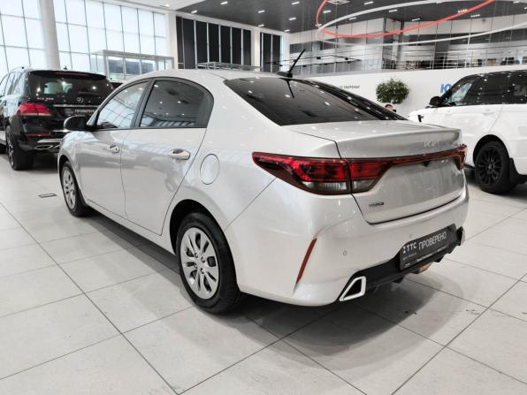 Kia Rio IV Рестайлинг с пробегом 2021 года, цена 1 699 000 рублей, 49044 км, седан, Автокод Объявления