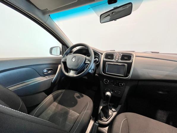 Renault Sandero II с пробегом 2017 года, цена 980 000 рублей, 136082 км, хэтчбек, Автокод Объявления