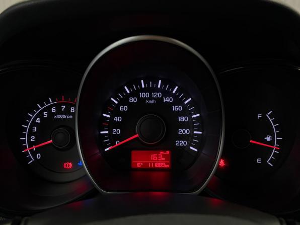 Kia Rio III Рестайлинг с пробегом 2015 года, цена 897 000 рублей, 111664 км, седан, Автокод Объявления
