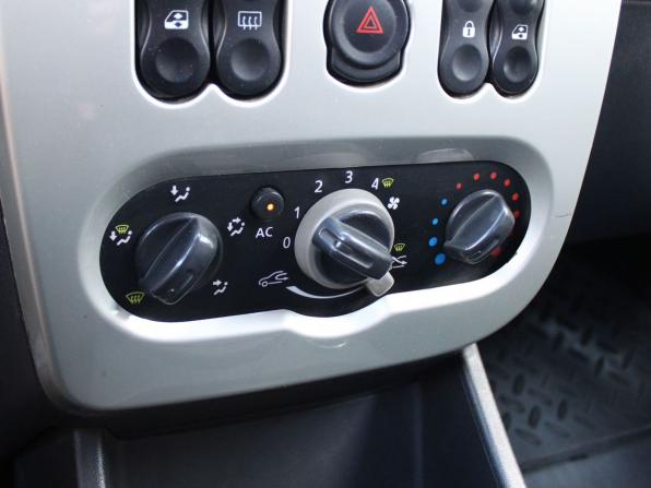 Renault Logan I Рестайлинг с пробегом 2011 года, цена 269 000 рублей, 187218 км, седан, Автокод Объявления