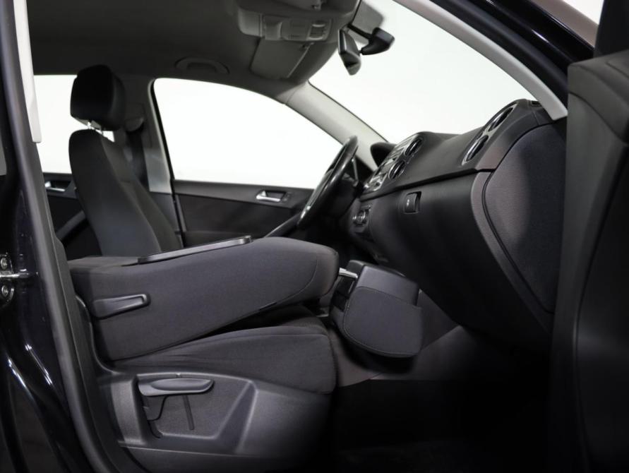 Volkswagen Tiguan I Рестайлинг Санкт-Петербург  - изображение 22