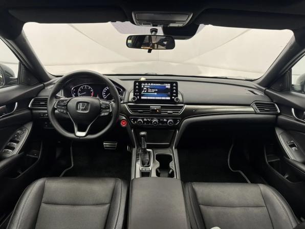 Honda Accord X с пробегом 2019 года, цена 1 997 000 рублей, 75550 км, седан, Автокод Объявления