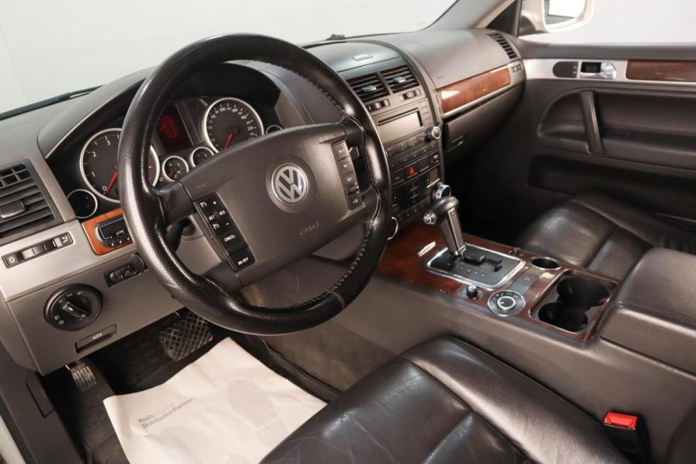 Volkswagen Touareg I Рестайлинг Челябинск  - изображение 9