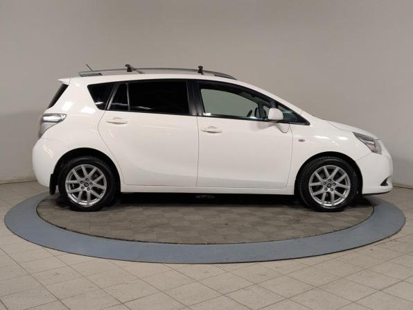 Toyota Verso I с пробегом 2011 года, цена 1 070 500 рублей, 253000 км, компактвэн, Автокод Объявления