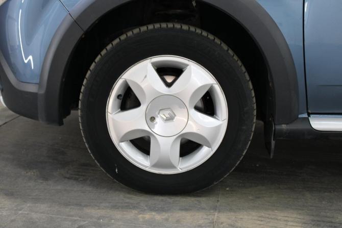 Renault Sandero I с пробегом 2013 года, цена 734 000 рублей, 124155 км, хэтчбек, Автокод Объявления