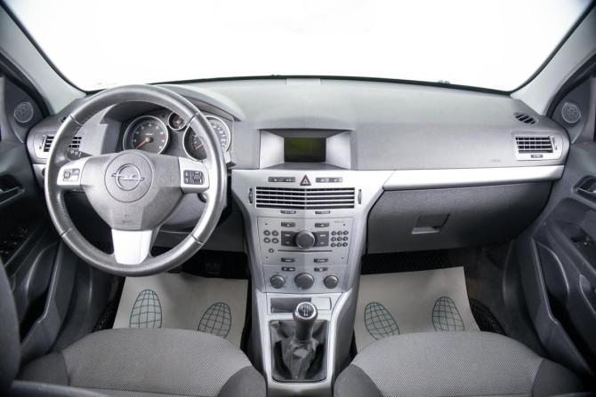 Opel Astra H Рестайлинг с пробегом 2014 года, цена 899 000 рублей, 112124 км, седан, Автокод Объявления