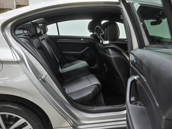 Volkswagen Passat B8 с пробегом 2016 года, цена 2 229 000 рублей, 96246 км, седан, Автокод Объявления