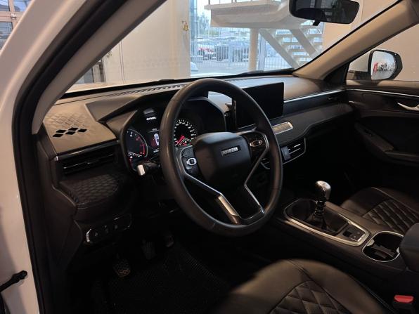 Haval Jolion I с пробегом 2023 года, цена 1 875 000 рублей, 45727 км, внедорожник, Автокод Объявления