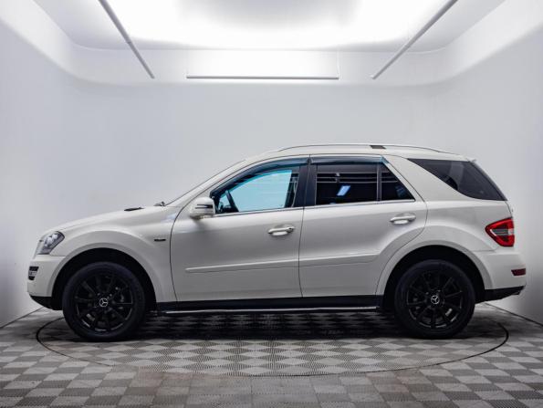 Mercedes-Benz M-Класс II (W164) Рестайлинг с пробегом 2011 года, цена 1 740 000 рублей, 206876 км, внедорожник, Автокод Объявления