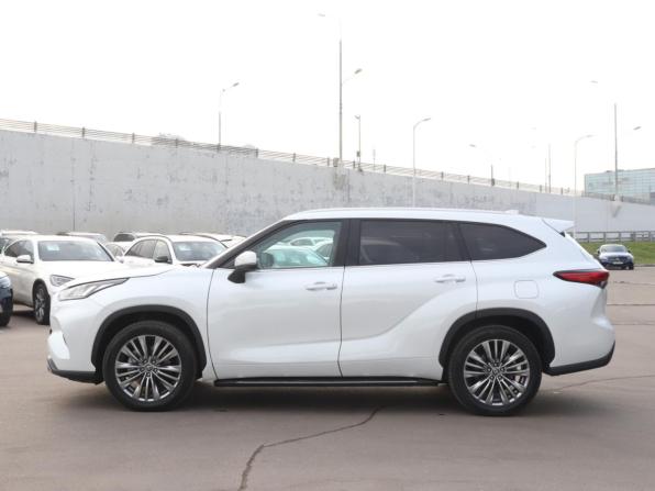 Toyota Highlander IV (XU70) с пробегом 2024 года, цена 5 050 000 рублей, 9000 км, внедорожник, Автокод Объявления
