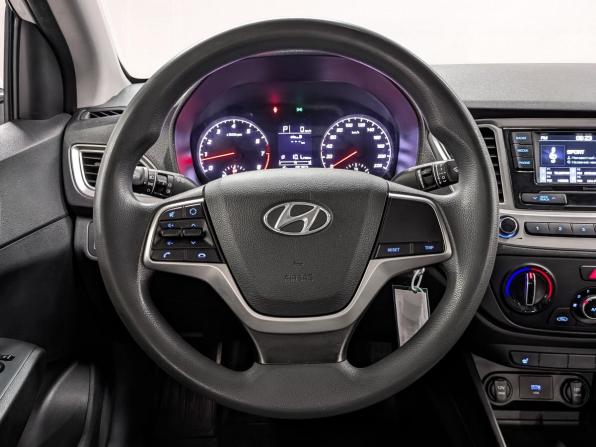 Hyundai Solaris II Рестайлинг с пробегом 2022 года, цена 1 470 000 рублей, 85239 км, седан, Автокод Объявления