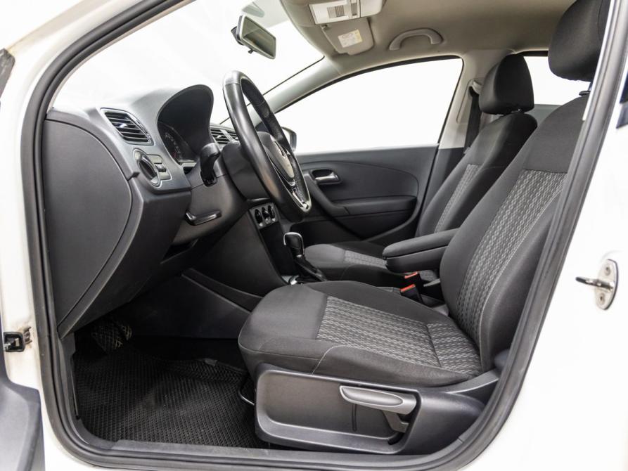Volkswagen Polo V Рестайлинг Волгоград  - изображение 21